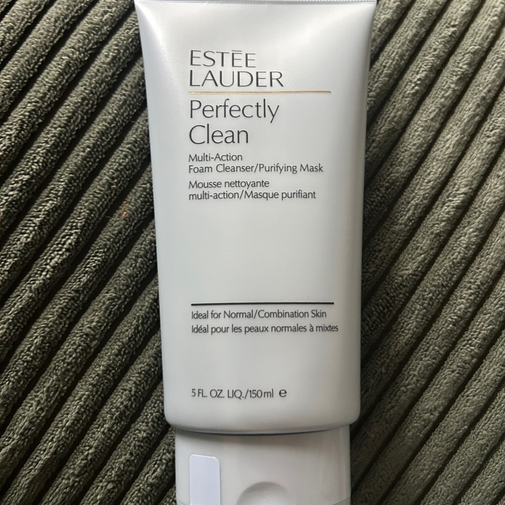 Estee Lauder Perfectly Clean Foam Cleanser - White